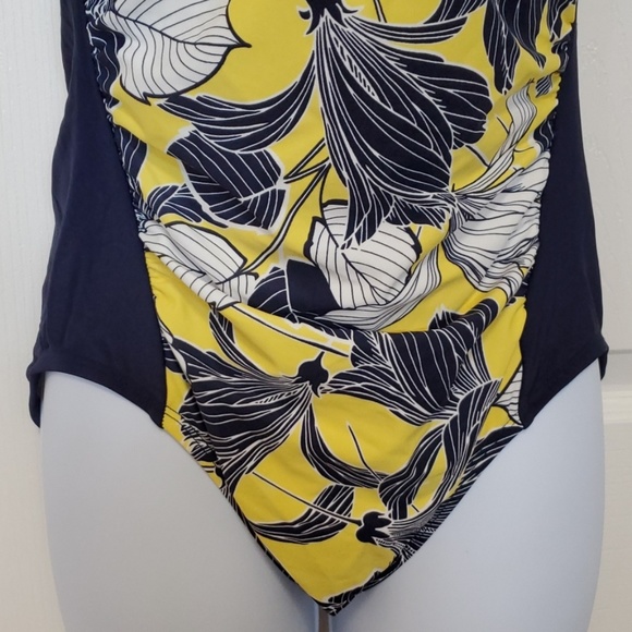 NWOT Merona swimsuit size small - Picture 3 of 8